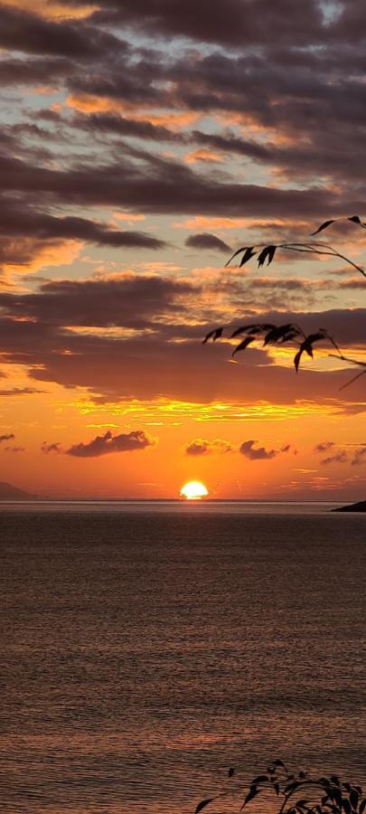Sunset Boulevard Hotel Qeparo Dış mekan fotoğraf