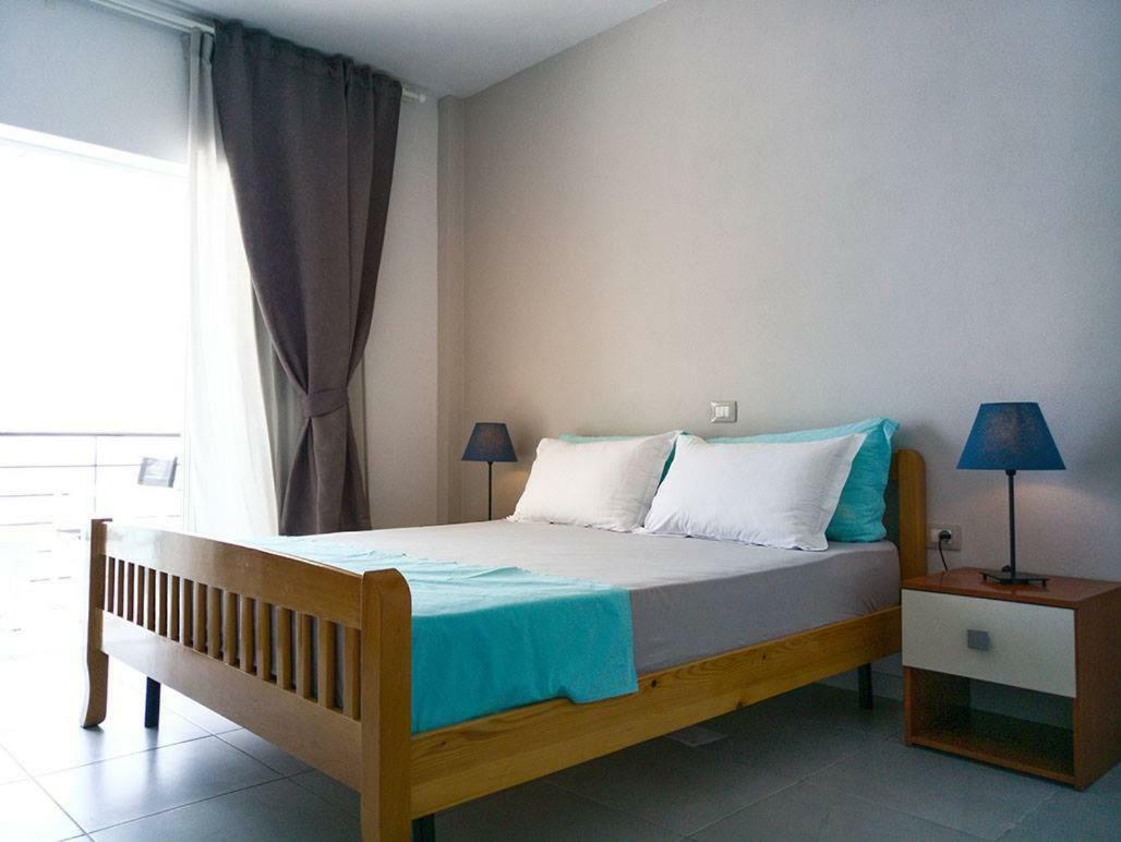 Sunset Boulevard Hotel Qeparo Dış mekan fotoğraf